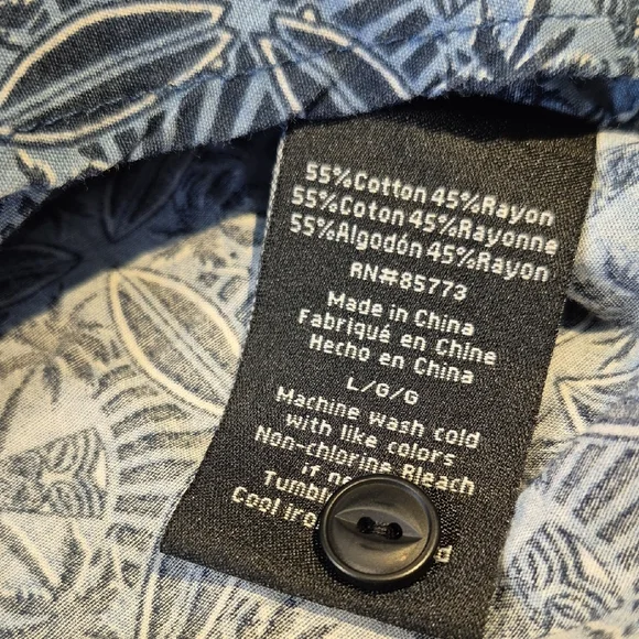 O'Neill Short Sleeve Classic Fit Button Down Mens Shirt w Geometric Pattern - Picture 7 of 11